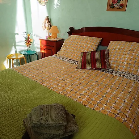 D'hotes Chez Nous Nantheuil