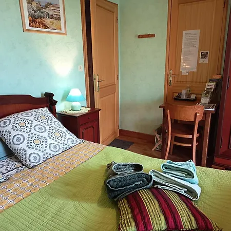 D'hotes Chez Nous *