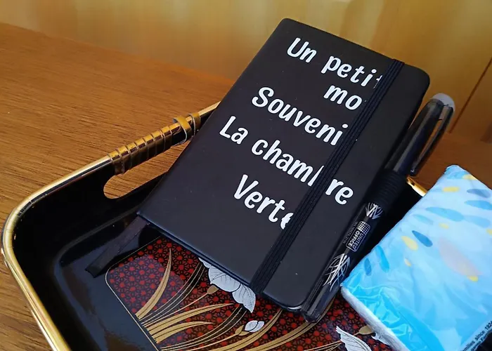 D'hotes Chez Nous Bed & Breakfast Nantheuil
