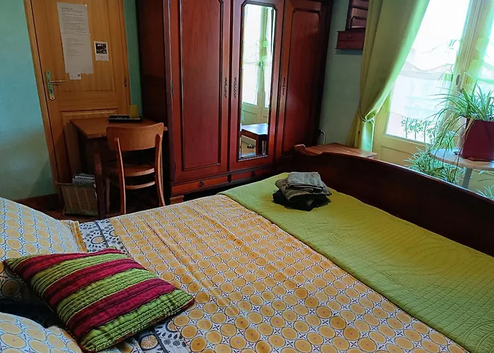Bed & Breakfast D'hotes Chez Nous Nantheuil
