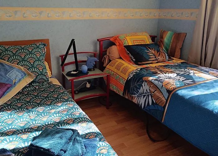 D'hotes Chez Nous Bed & Breakfast