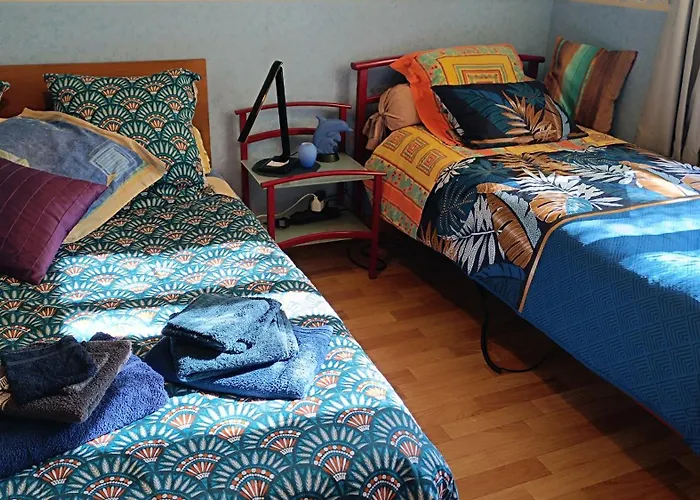 D'hotes Chez Nous Bed & Breakfast Nantheuil